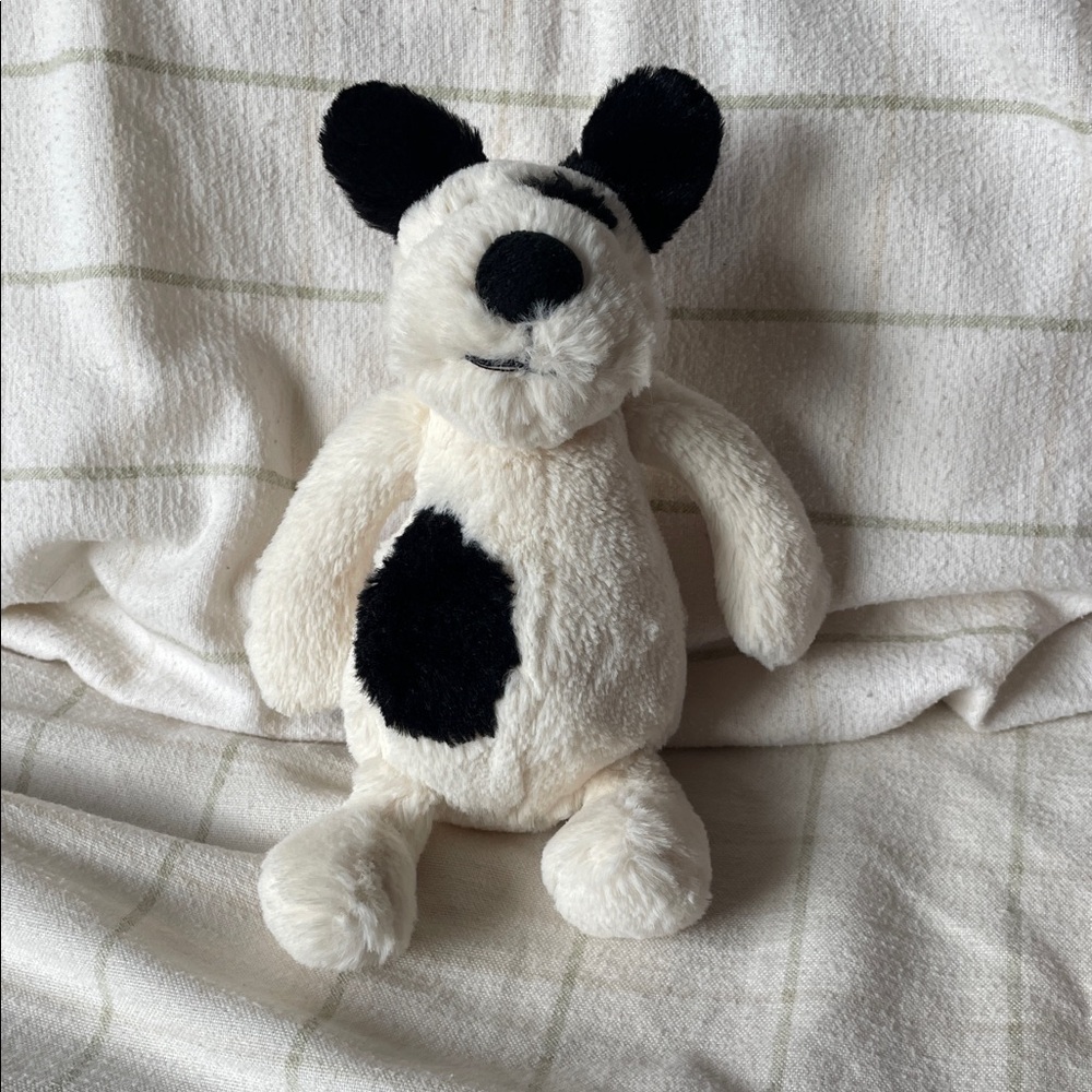 JELLYCAT WHITE AND BLACK DOG!